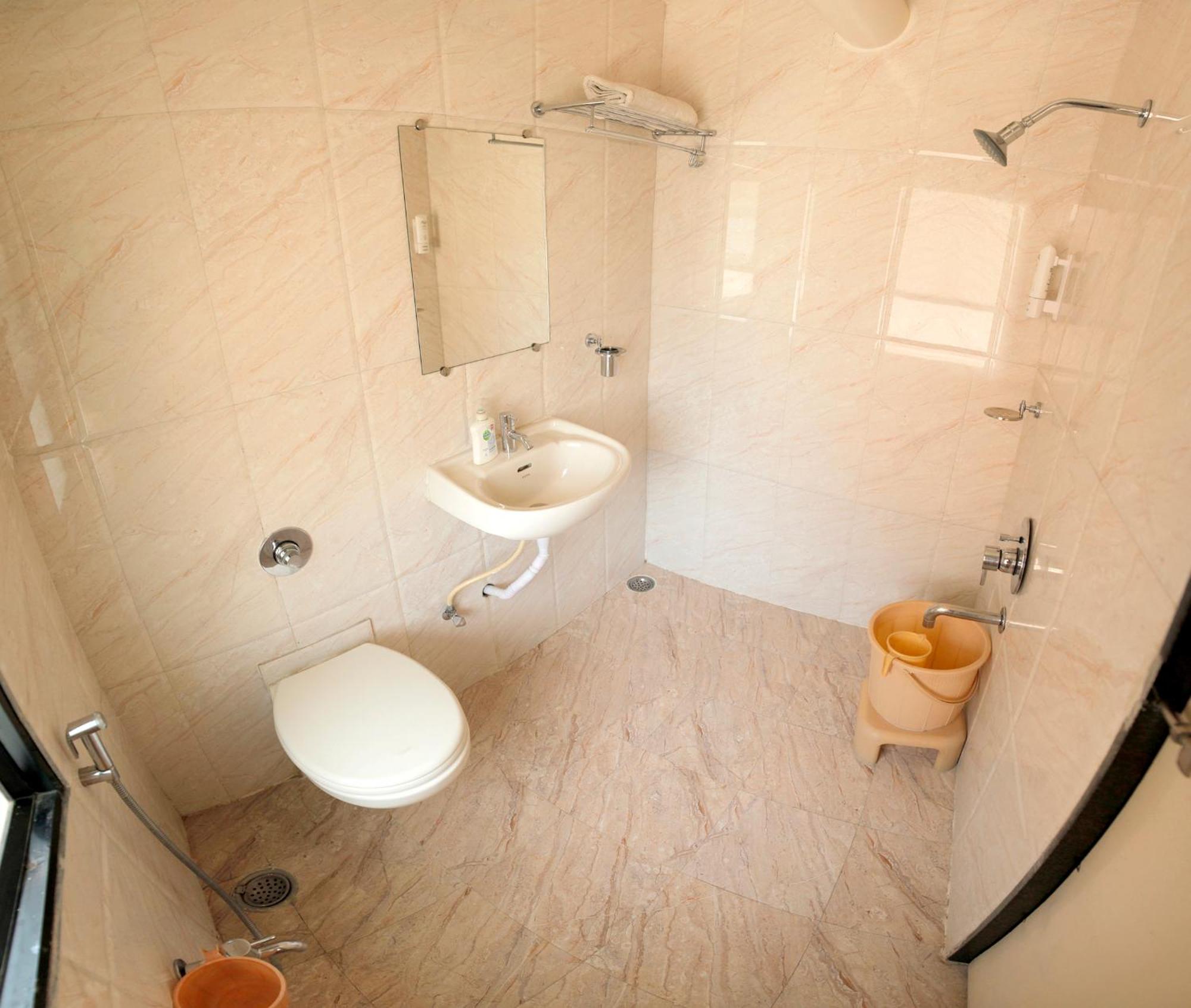Hotel Gurjas Aurangābād Esterno foto